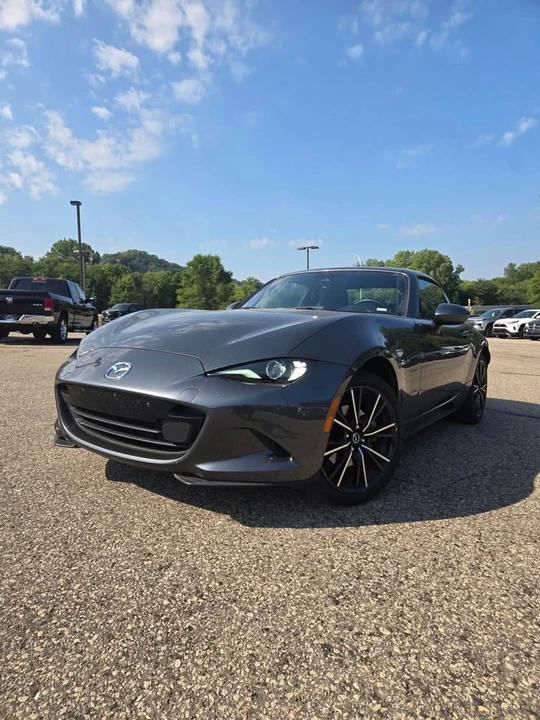 2025 Mazda ND MX-5 Miata - Image 7 of 8