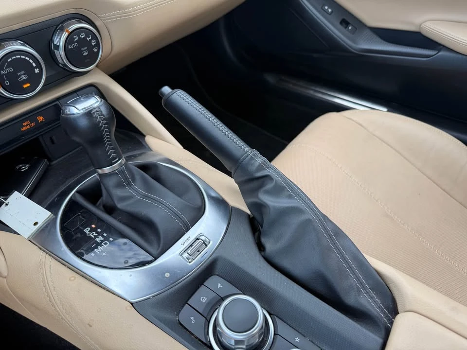 2025 Mazda ND MX-5 Miata - Image 12 of 16