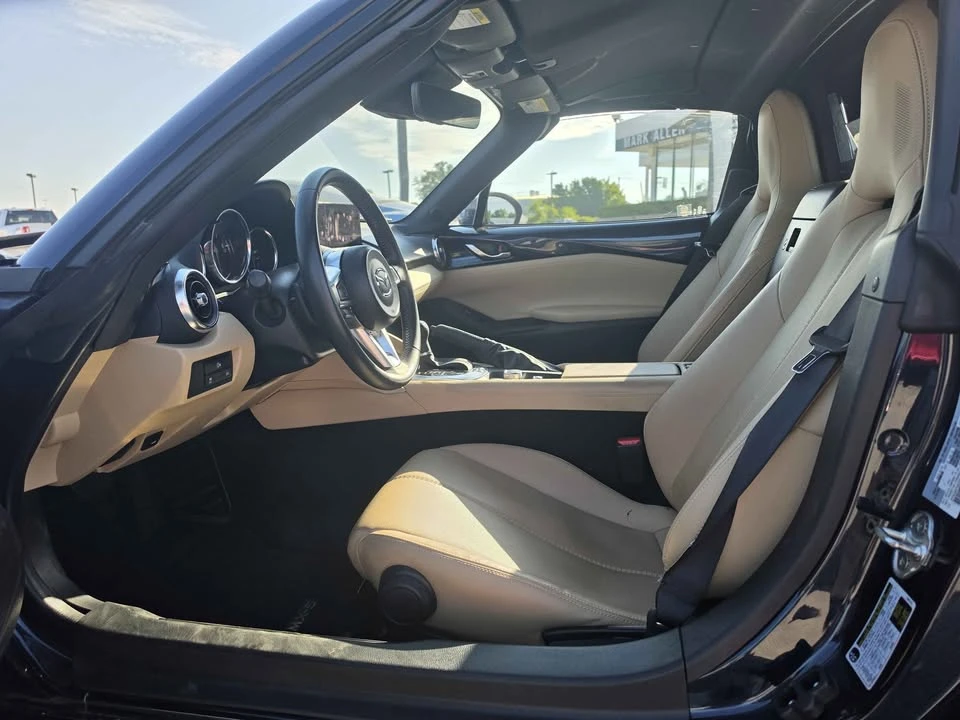 2025 Mazda ND MX-5 Miata - Image 10 of 17