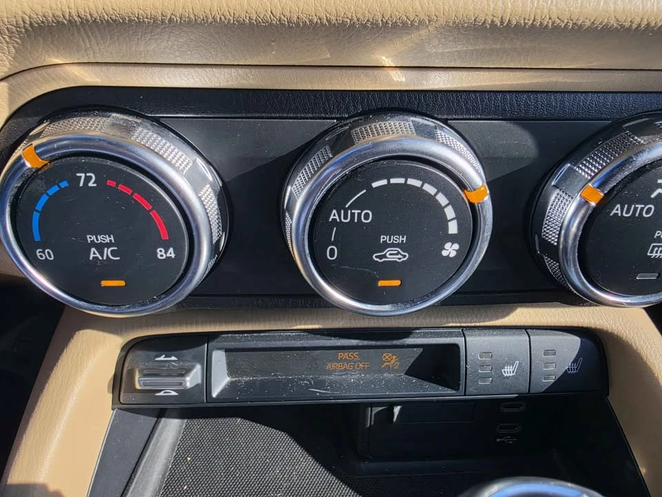 2025 Mazda ND MX-5 Miata - Image 13 of 17