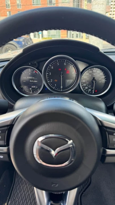 2025 Mazda ND MX-5 Miata - Image 4 of 8