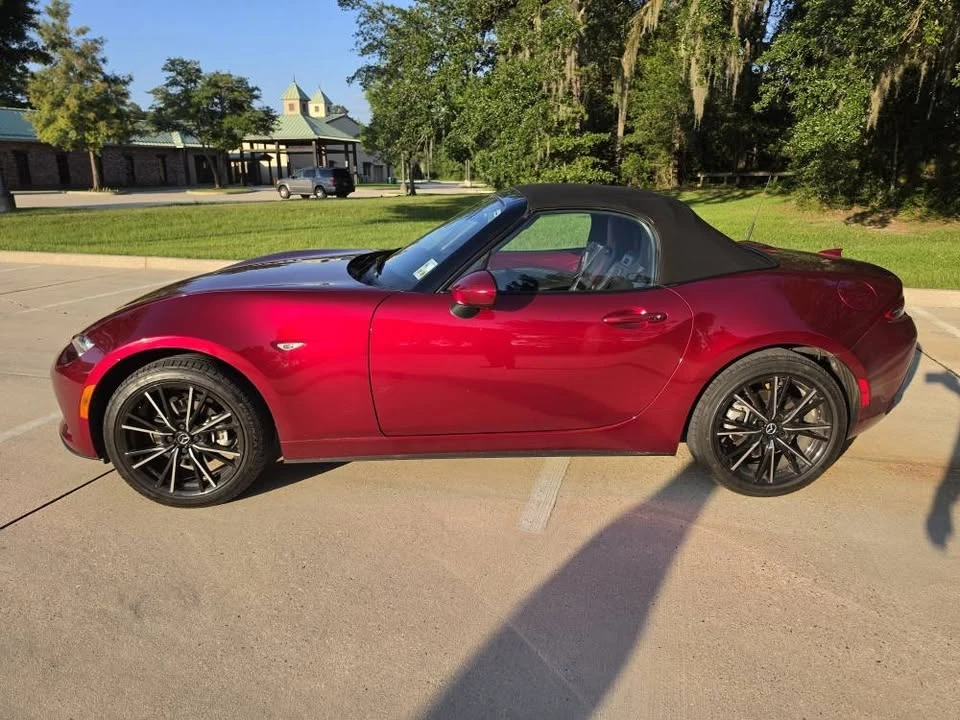 2025 Mazda ND MX-5 Miata - Image 2 of 9