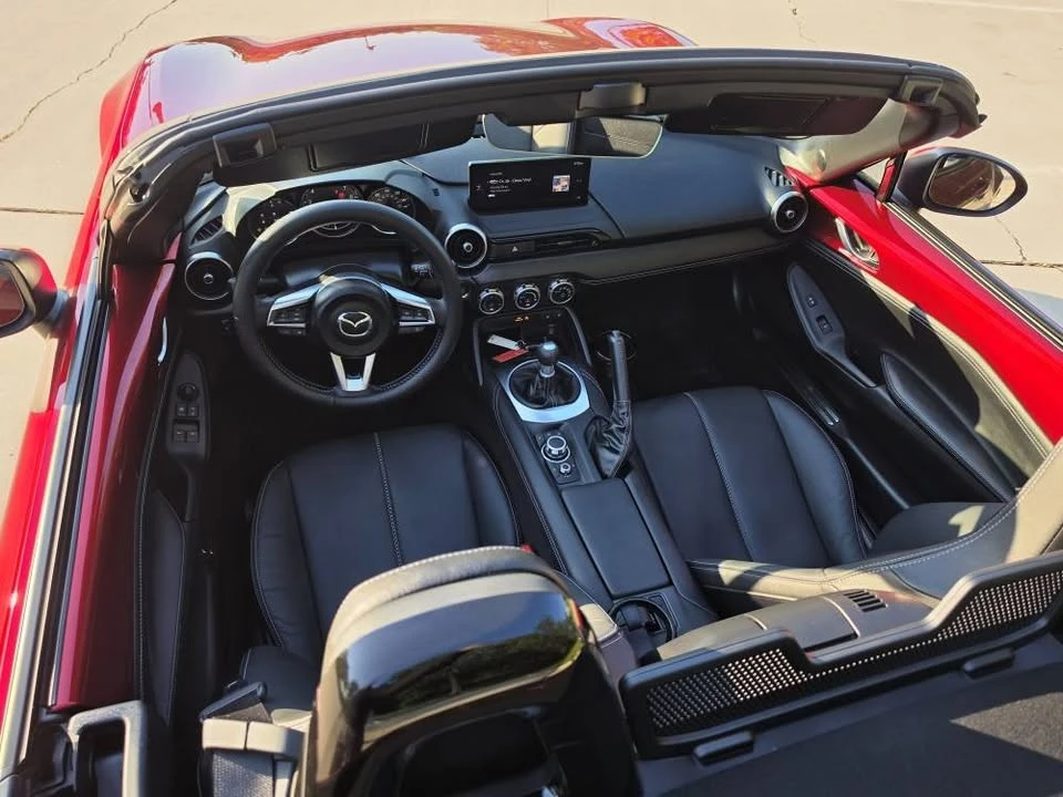 2025 Mazda ND MX-5 Miata - Image 7 of 9