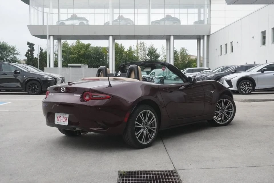 2025 Mazda ND MX-5 Miata - Image 3 of 17
