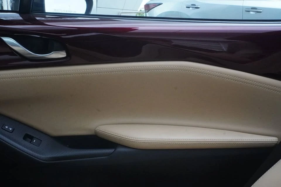 2025 Mazda ND MX-5 Miata - Image 12 of 17
