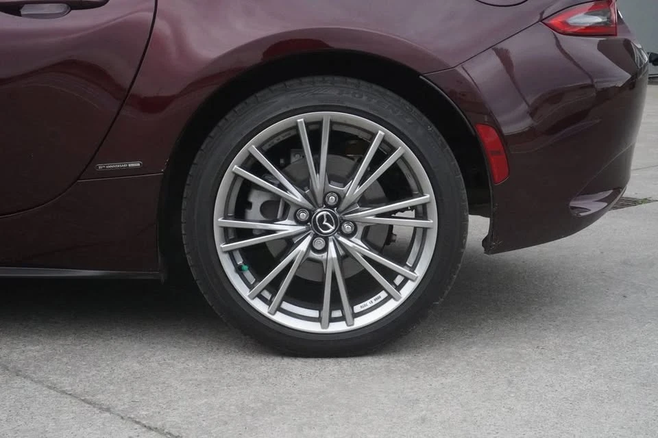 2025 Mazda ND MX-5 Miata - Image 10 of 17