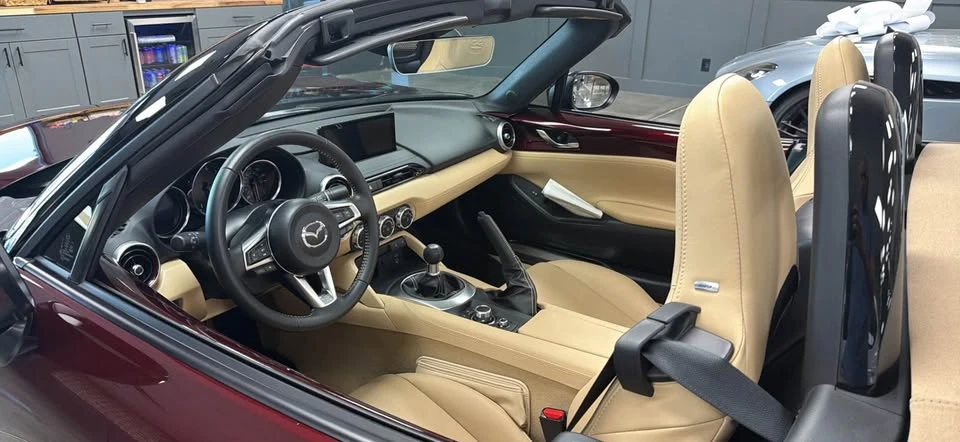 2025 Mazda ND MX-5 Miata - Image 7 of 8