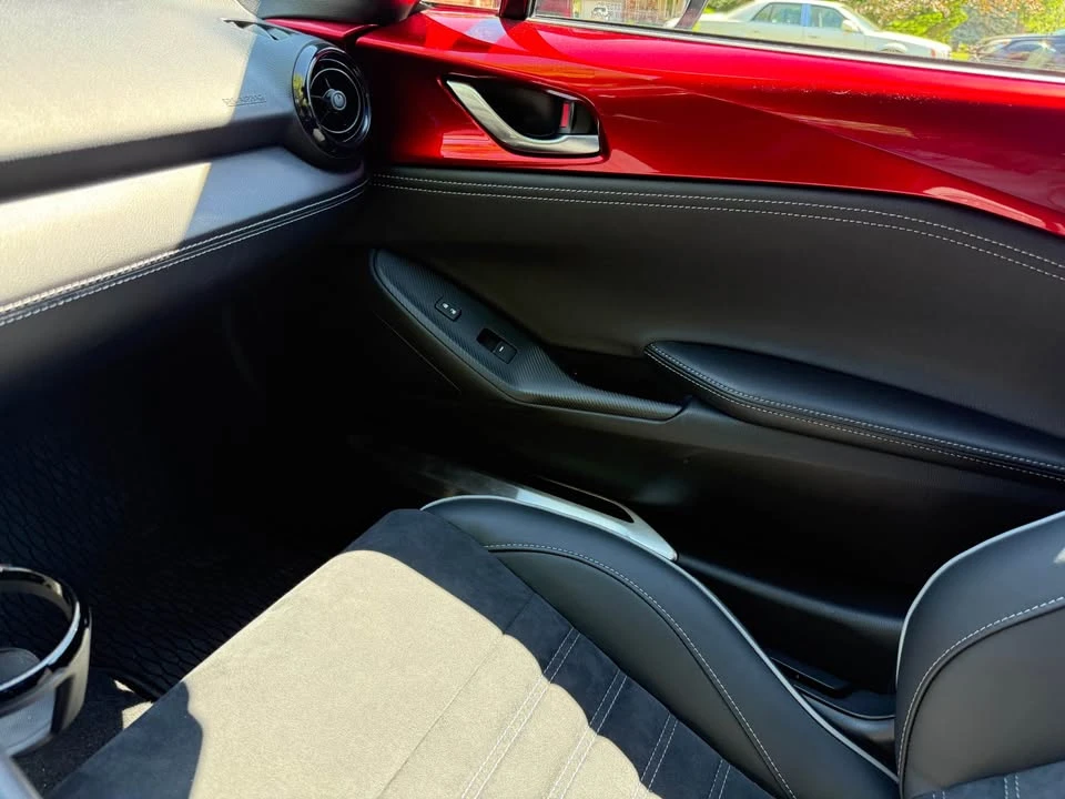 2025 Mazda ND MX-5 Miata - Image 12 of 14