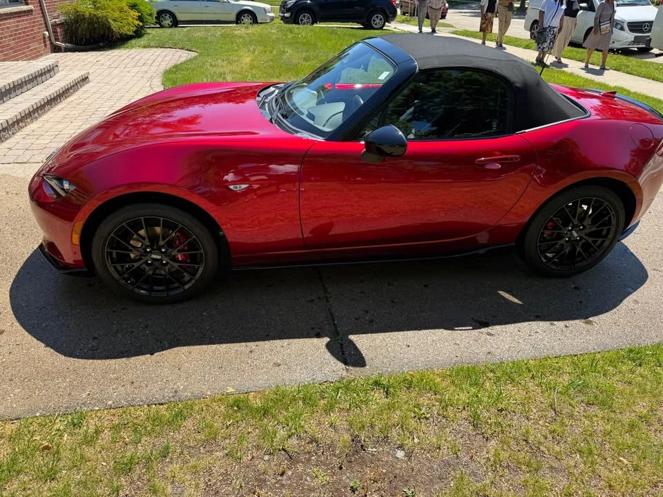 2025 Mazda ND MX-5 Miata - Image 9 of 14
