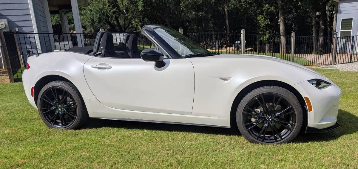 2025 Mazda ND MX-5 Miata - Image 16 of 21