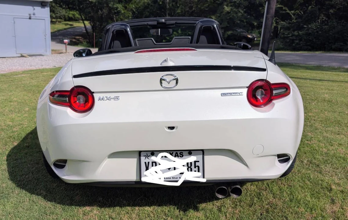 2025 Mazda ND MX-5 Miata - Image 10 of 21