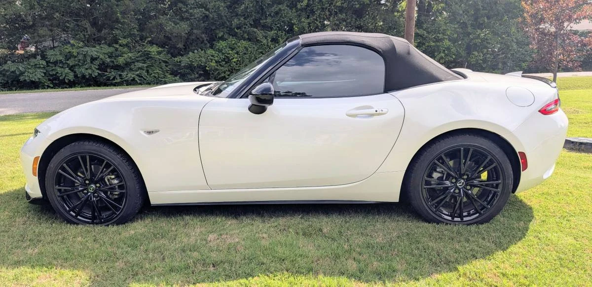 2025 Mazda ND MX-5 Miata - Image 8 of 21
