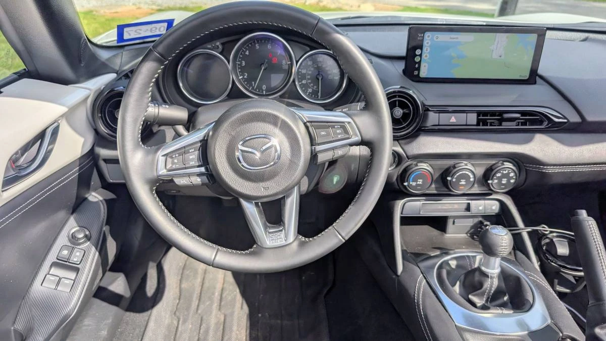 2025 Mazda ND MX-5 Miata - Image 12 of 21