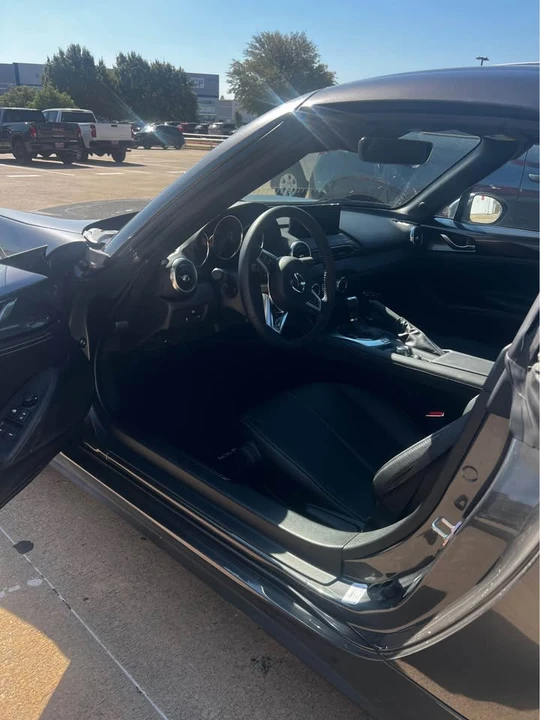 2025 Mazda ND MX-5 Miata - Image 5 of 6