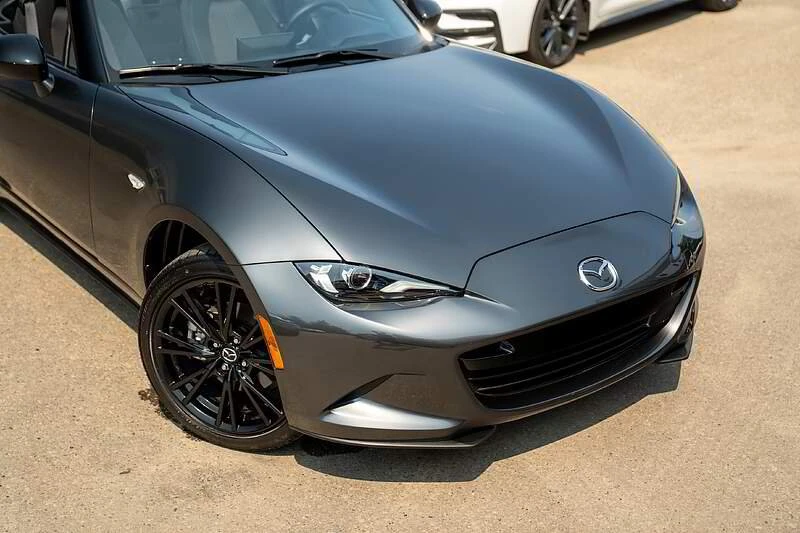 2025 Mazda ND MX-5 Miata - Image 5 of 19
