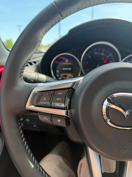 2025 Mazda ND MX-5 Miata - Image 5 of 9