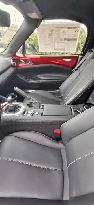 2025 Mazda ND MX-5 Miata - Image 9 of 12