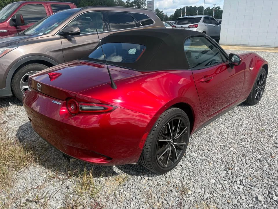 2025 Mazda ND MX-5 Miata - Image 4 of 9