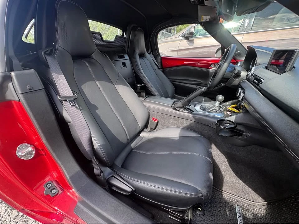 2025 Mazda ND MX-5 Miata - Image 7 of 9