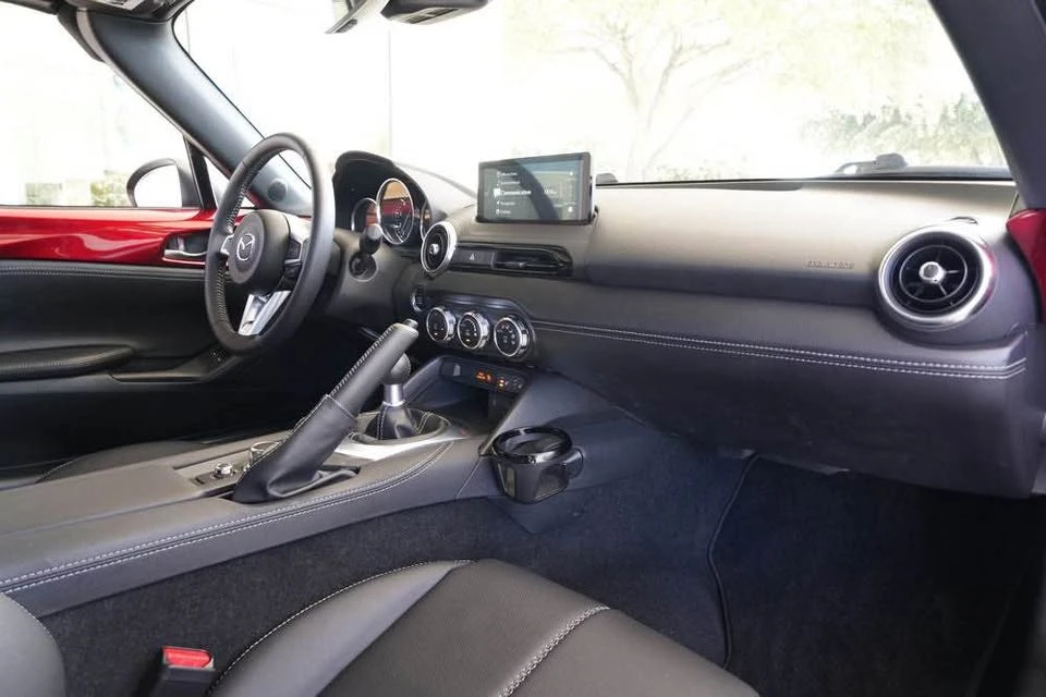 2025 Mazda ND MX-5 Miata - Image 11 of 12