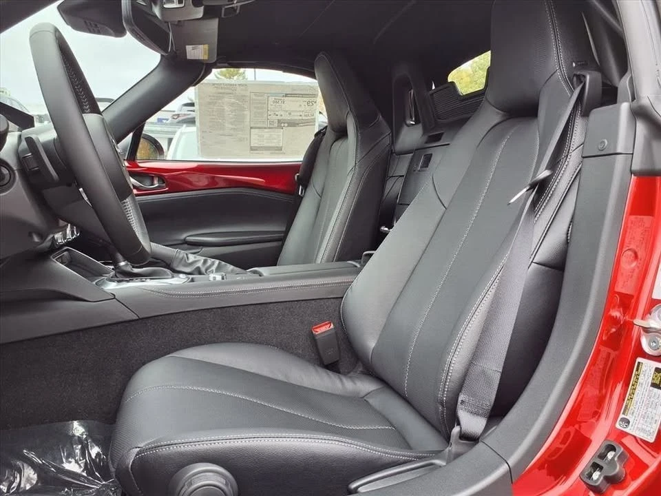 2025 Mazda ND MX-5 Miata - Image 8 of 10