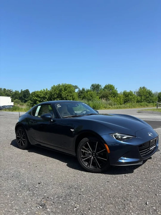 2025 Mazda ND MX-5 Miata - Image 6 of 9