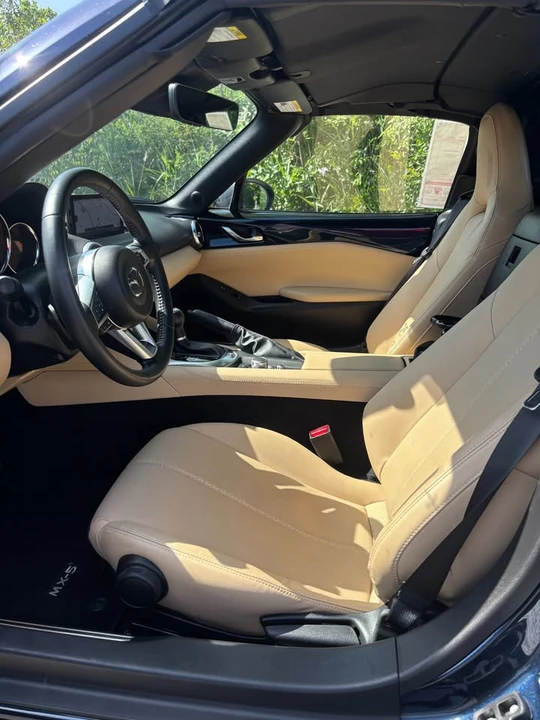 2025 Mazda ND MX-5 Miata - Image 7 of 9
