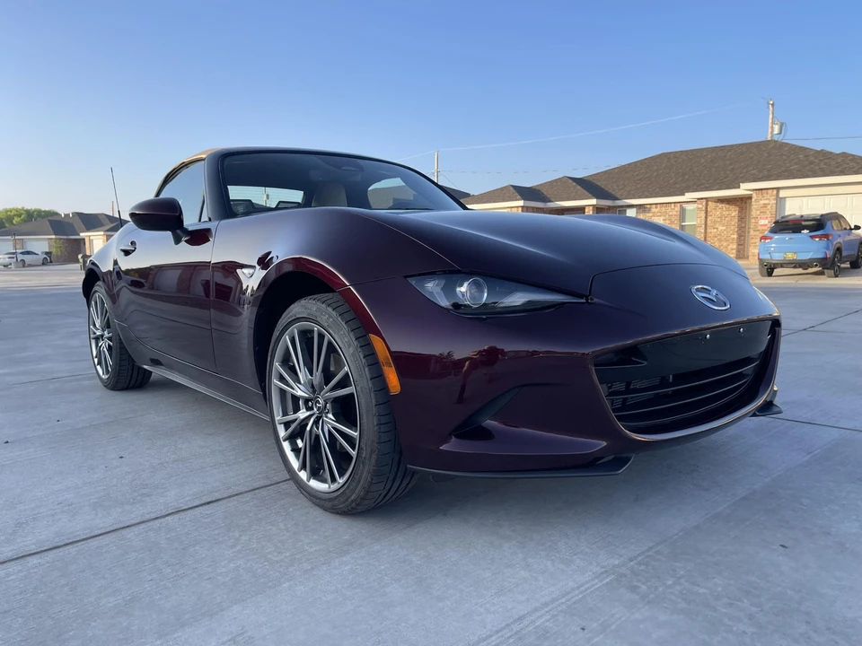 2025 Mazda ND MX-5 Miata - Image 13 of 31