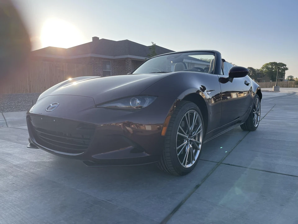 2025 Mazda ND MX-5 Miata - Image 3 of 31