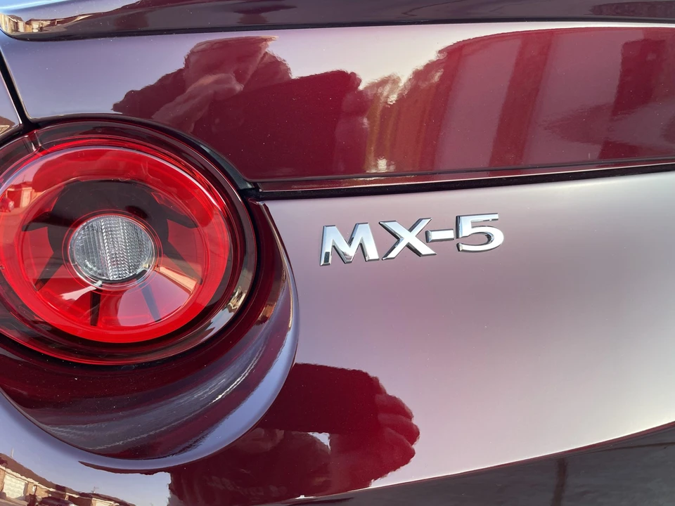 2025 Mazda ND MX-5 Miata - Image 27 of 31