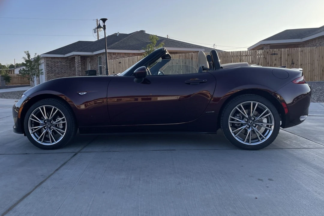 2025 Mazda ND MX-5 Miata - Image 4 of 31