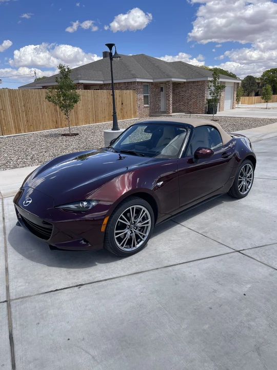 2025 Mazda ND MX-5 Miata - Image 16 of 31
