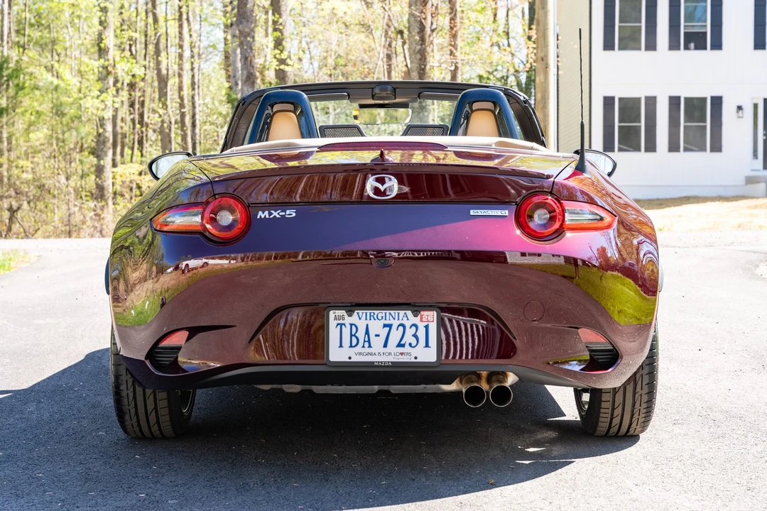2025 Mazda ND MX-5 Miata - Image 13 of 31