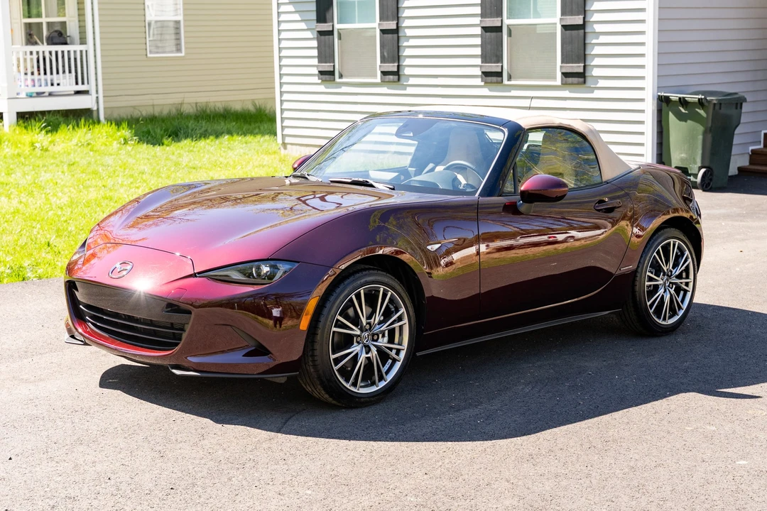 2025 Mazda ND MX-5 Miata - Image 2 of 31
