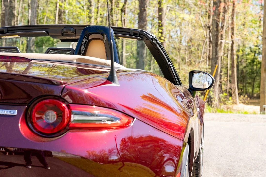 2025 Mazda ND MX-5 Miata - Image 24 of 31