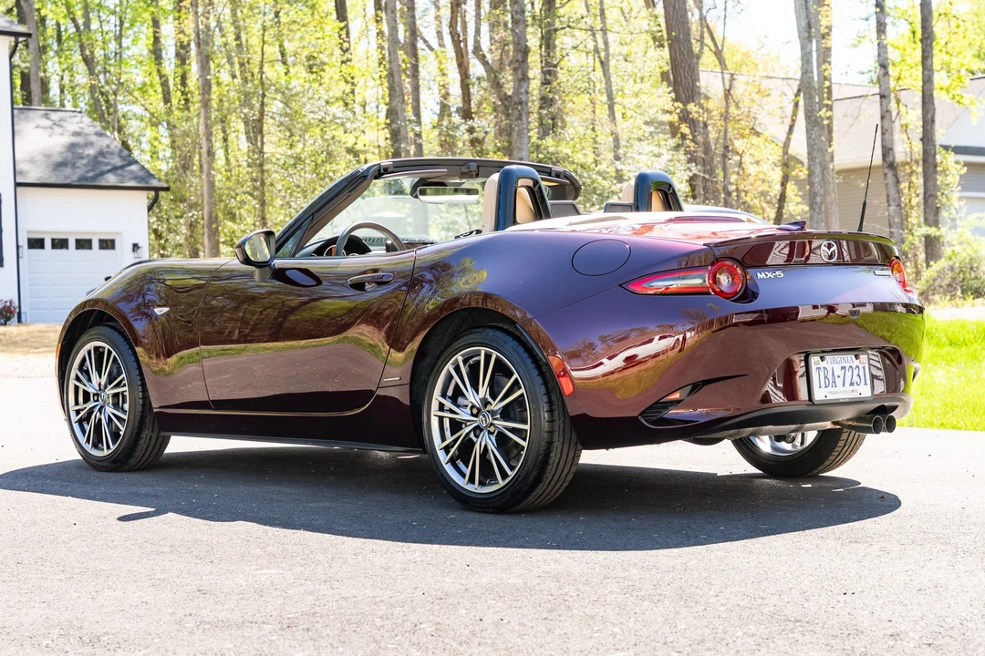 2025 Mazda ND MX-5 Miata - Image 12 of 31