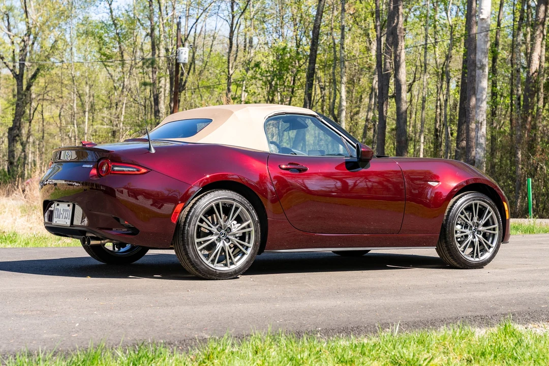 2025 Mazda ND MX-5 Miata - Image 6 of 31