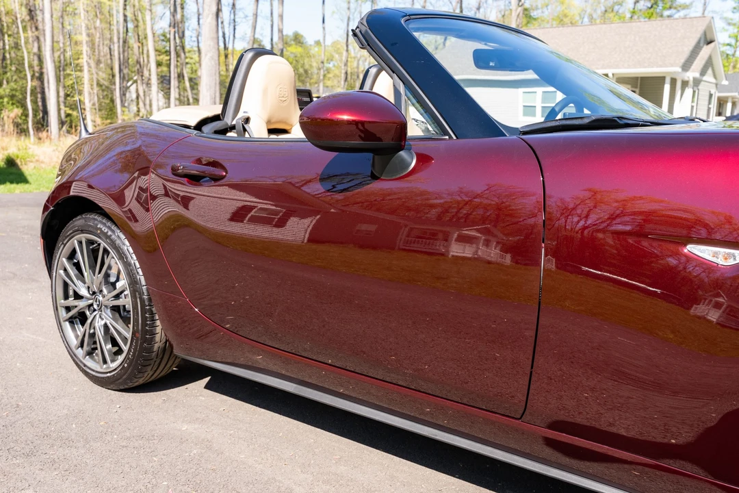 2025 Mazda ND MX-5 Miata - Image 26 of 31