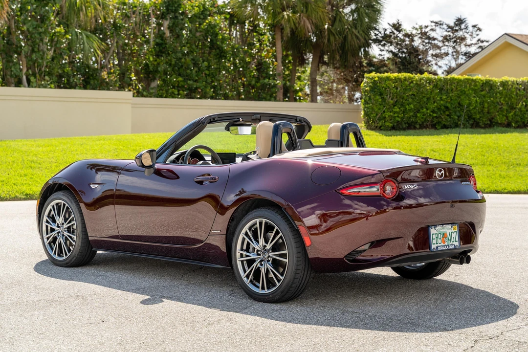 2025 Mazda ND MX-5 Miata - Image 8 of 31