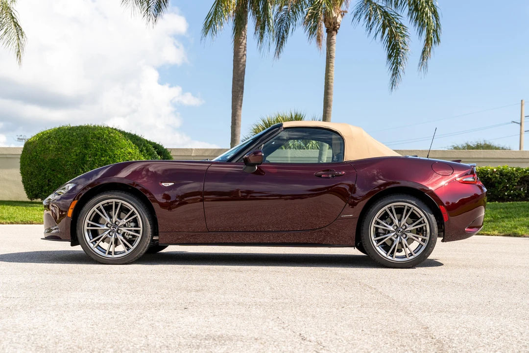 2025 Mazda ND MX-5 Miata - Image 12 of 31