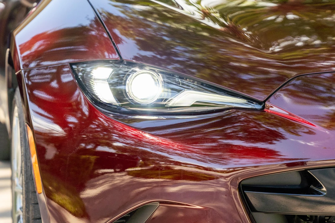2025 Mazda ND MX-5 Miata - Image 17 of 31