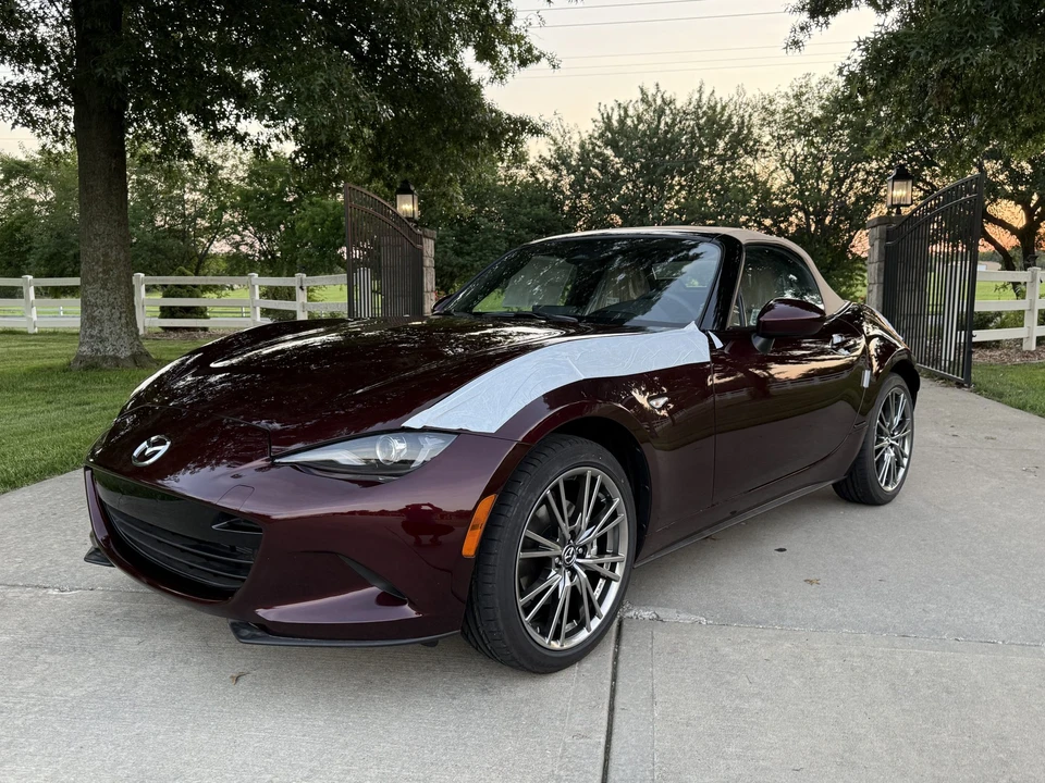 2025 Mazda ND MX-5 Miata - Image 7 of 31