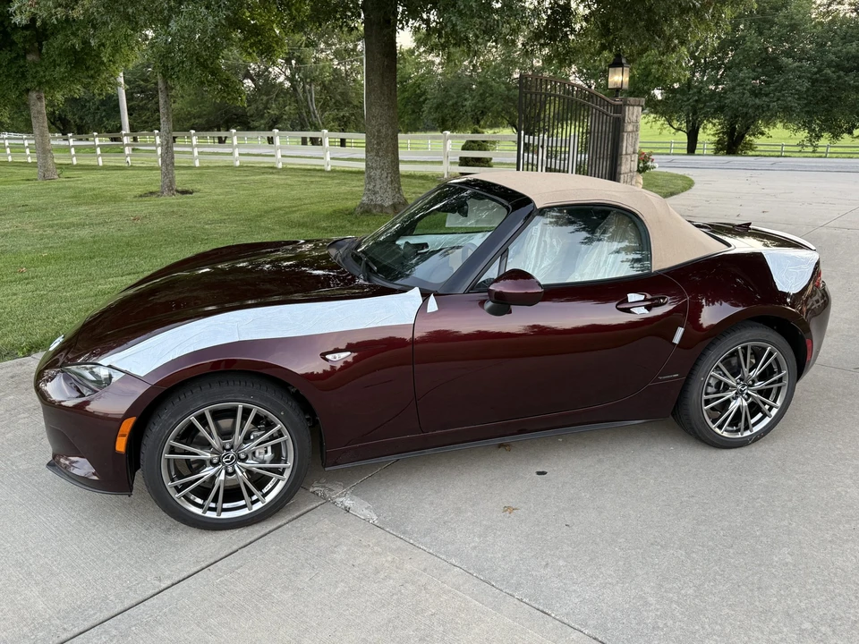 2025 Mazda ND MX-5 Miata - Image 27 of 31