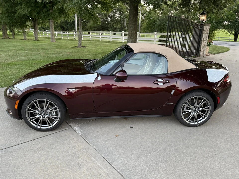 2025 Mazda ND MX-5 Miata - Image 26 of 31
