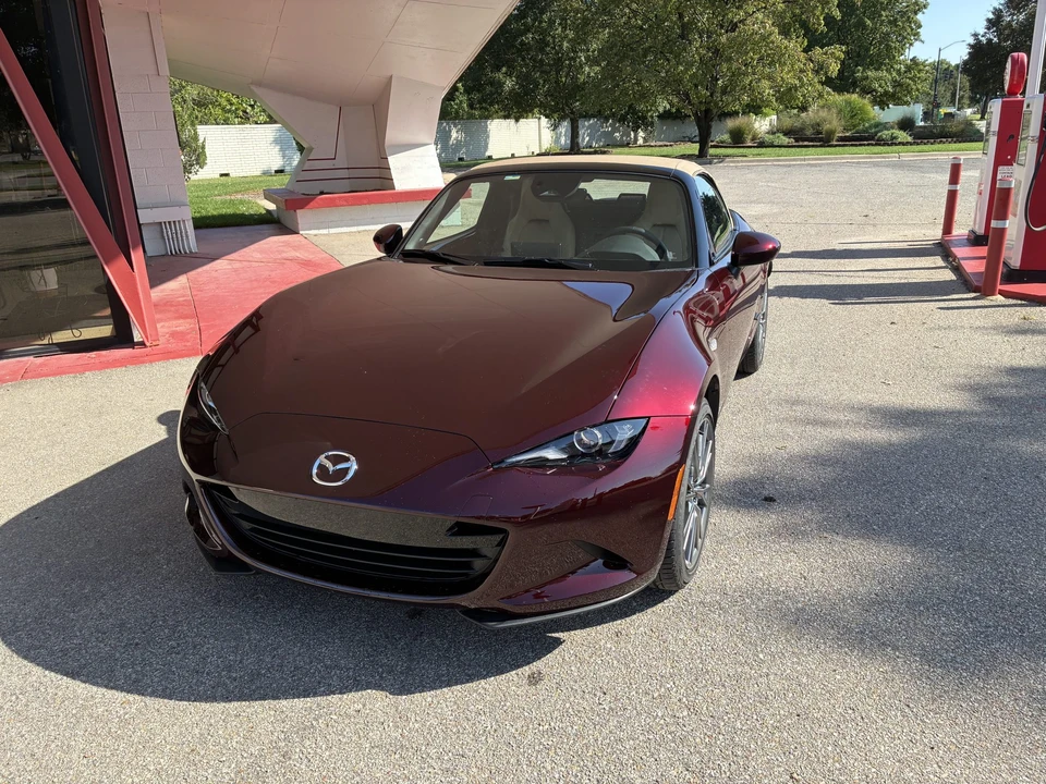 2025 Mazda ND MX-5 Miata - Image 8 of 31