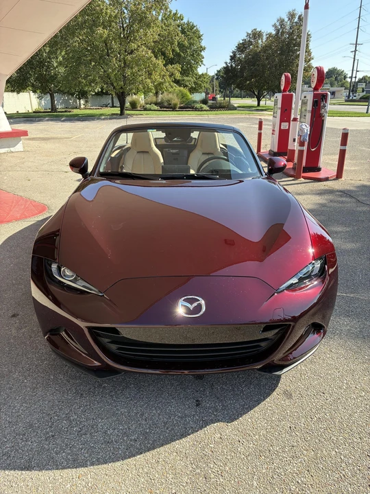 2025 Mazda ND MX-5 Miata - Image 10 of 31