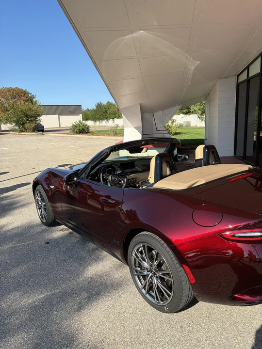 2025 Mazda ND MX-5 Miata - Image 20 of 31