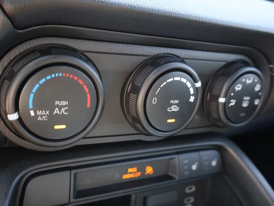 2025 Mazda ND MX-5 Miata - Image 18 of 20