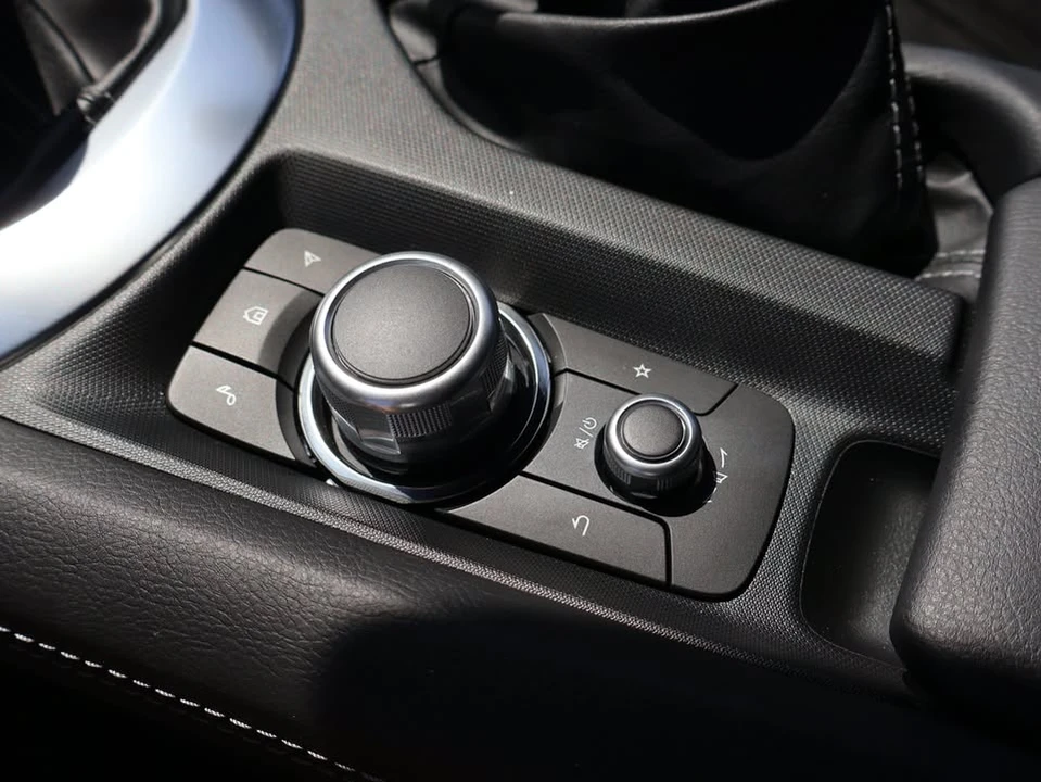 2025 Mazda ND MX-5 Miata - Image 15 of 20