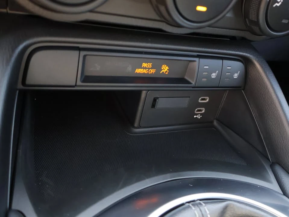 2025 Mazda ND MX-5 Miata - Image 17 of 20